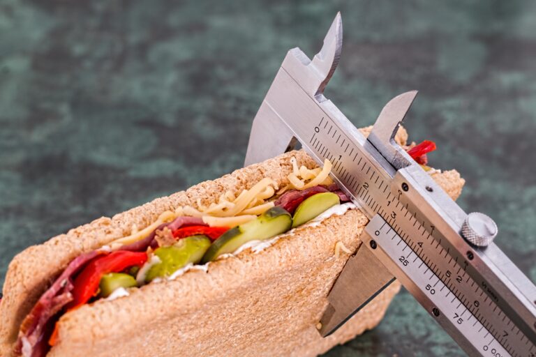 La base de tus resultados, entendiendo el balance energético y la teoría CICO (Calories In Calories Out)